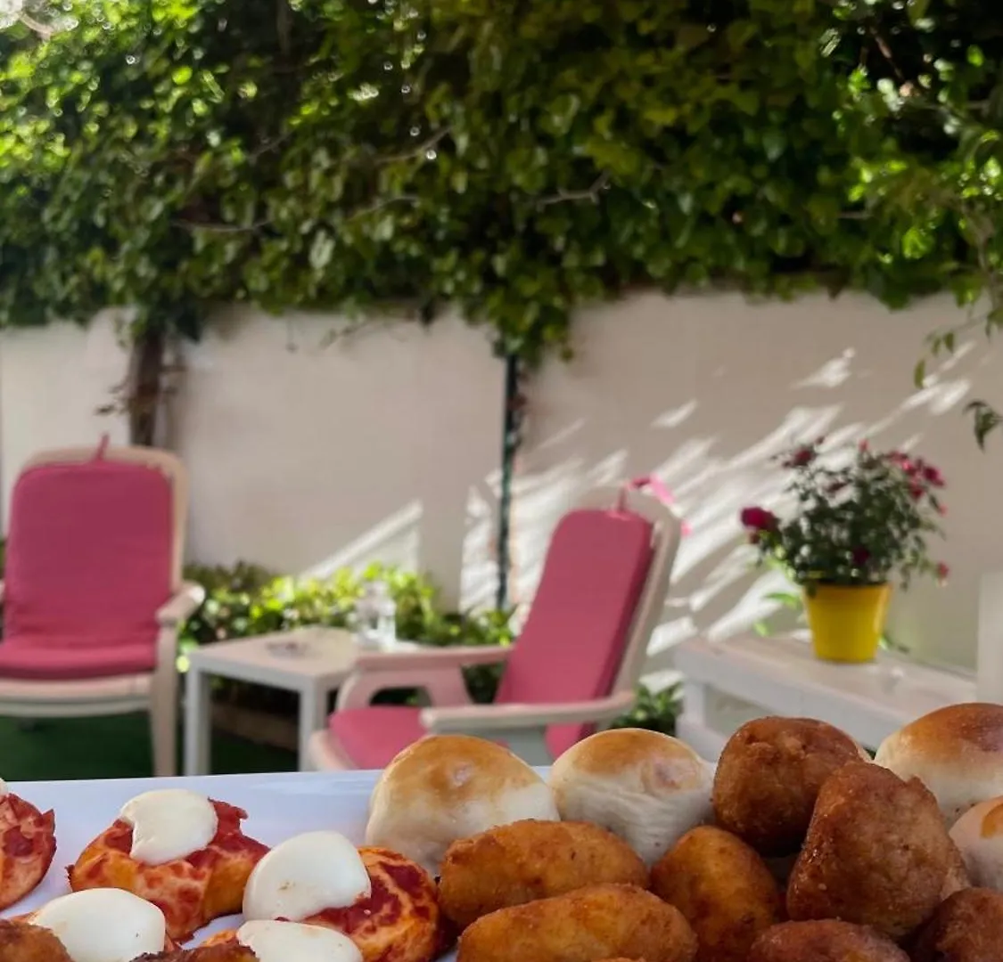 Alemar Bed & Breakfast Mondello 0*,