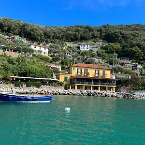 Lorena Porto Venere